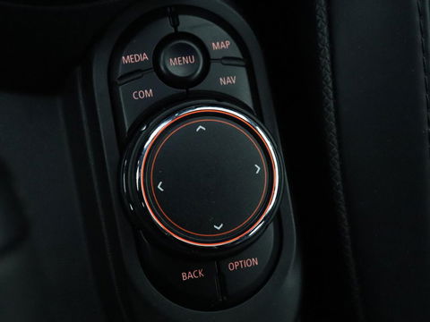 MINI Cooper S 2.0 Knightsbridge Edition | Panoramadak | Leder | Stoelverwarming | Head-Up | Carplay | Harman/Kardon | Navigatie | Climate control | Park Assist | Cruise control | Bluetooth