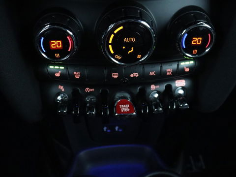 MINI Cooper S 2.0 Knightsbridge Edition | Panoramadak | Leder | Stoelverwarming | Head-Up | Carplay | Harman/Kardon | Navigatie | Climate control | Park Assist | Cruise control | Bluetooth