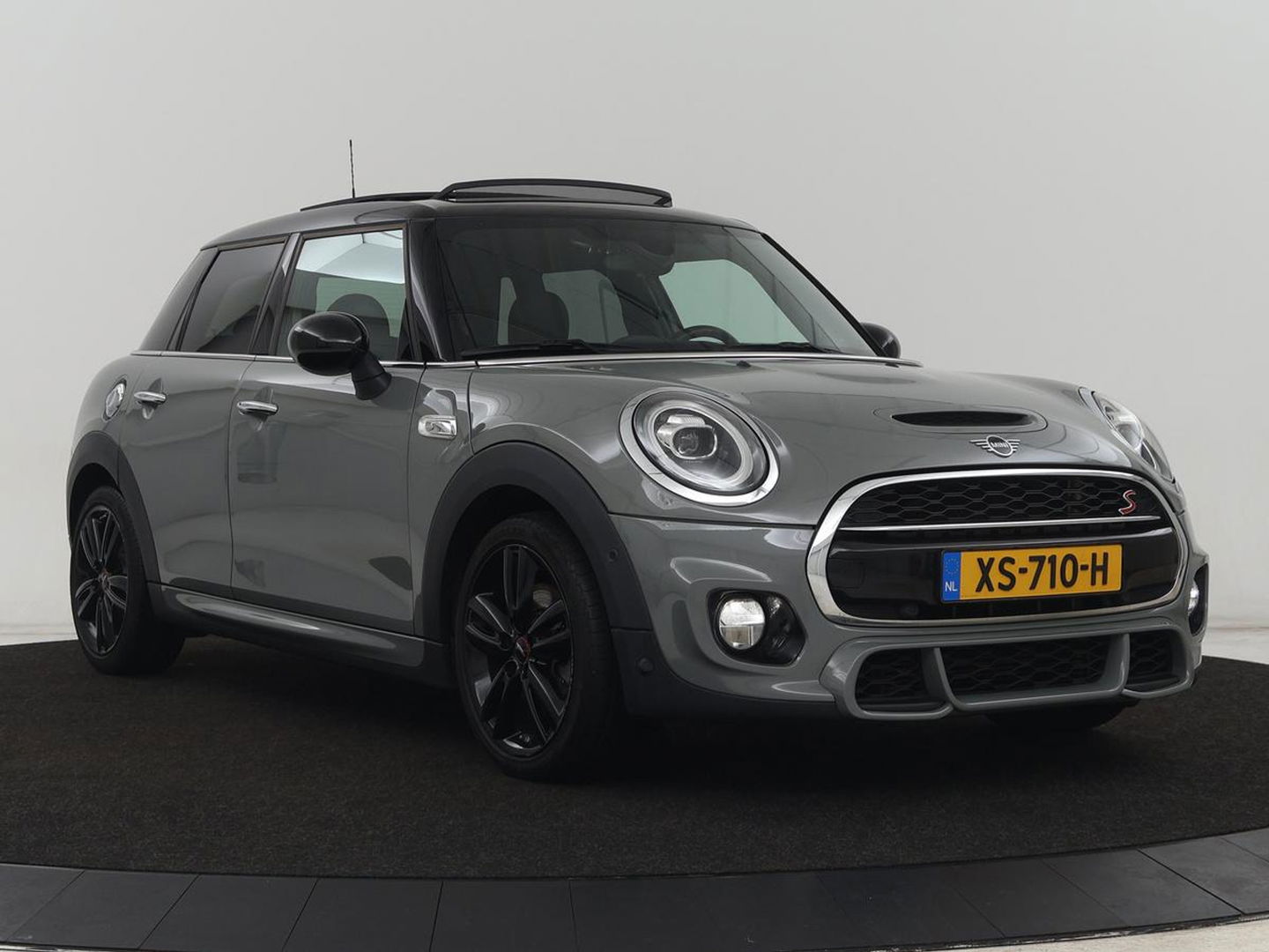 MINI Cooper S 2.0 Knightsbridge Edition | Panoramadak | Leder | Stoelverwarming | Head-Up | Carplay | Harman/Kardon | Navigatie | Climate control | Park Assist | Cruise control | Bluetooth