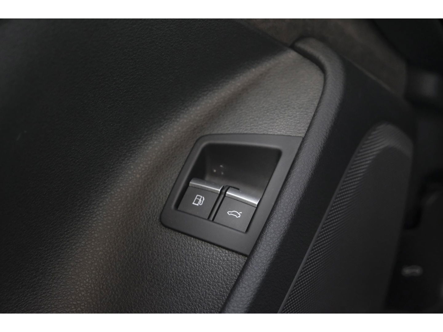 Audi Q7 60 TFSIe 455pk Competition Hybrid Panoramadak *BTW* Head-up Trekhaak elektrisch Leder Adaptive cruise DAB Carplay