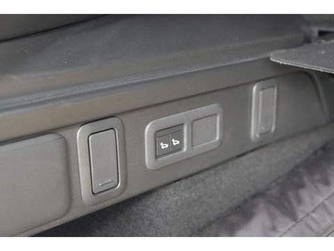 Land Rover Range Rover Velar D300 V6 300pk R-dynamic Grijs kenteken Panoramadak Medidian 22" LMV SVR