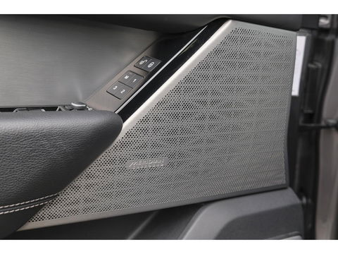 Land Rover Range Rover Velar D300 V6 300pk R-dynamic Grijs kenteken Panoramadak Medidian 22" LMV SVR