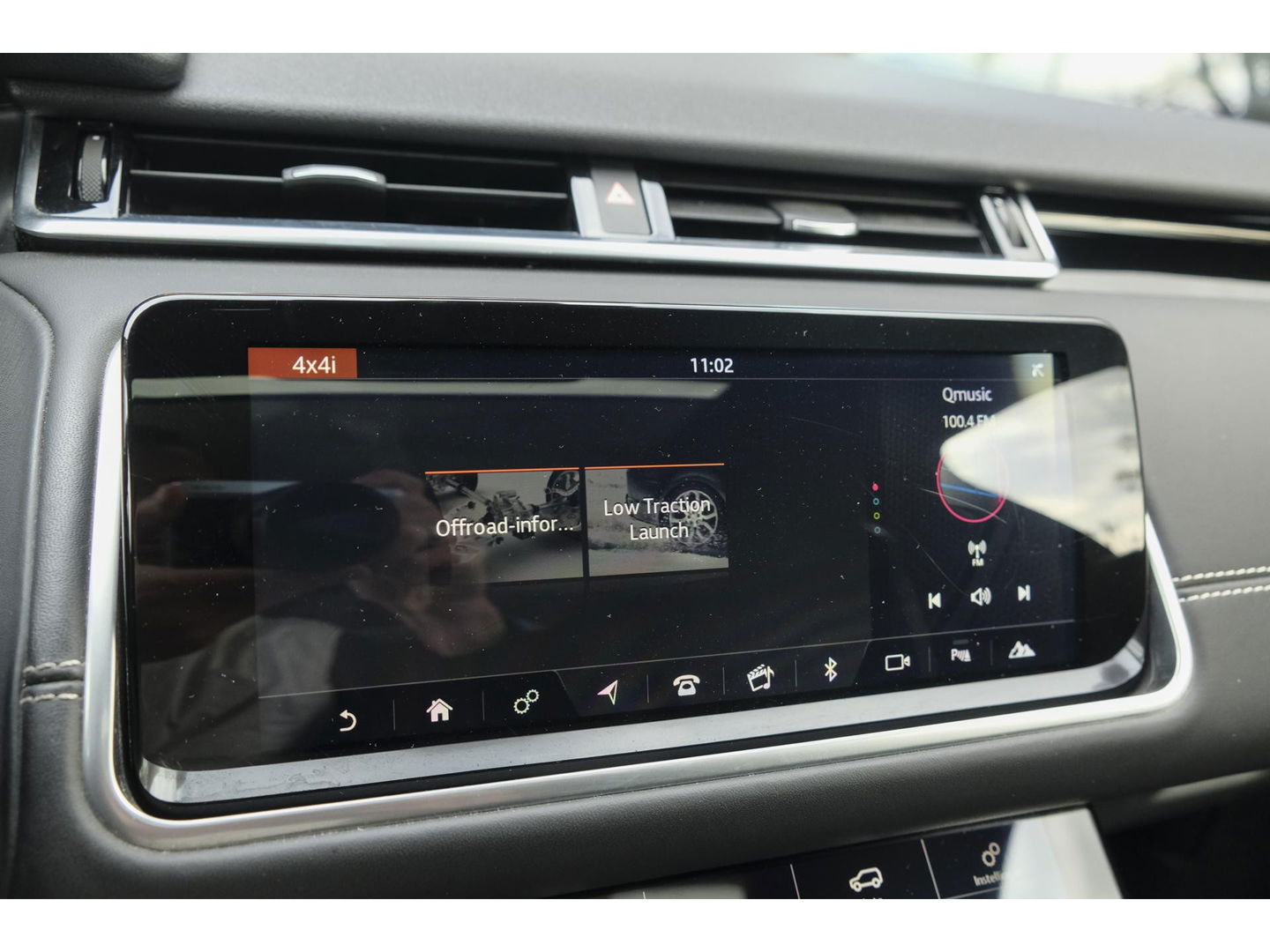 Land Rover Range Rover Velar D300 V6 300pk R-dynamic Grijs kenteken Panoramadak Medidian 22" LMV SVR