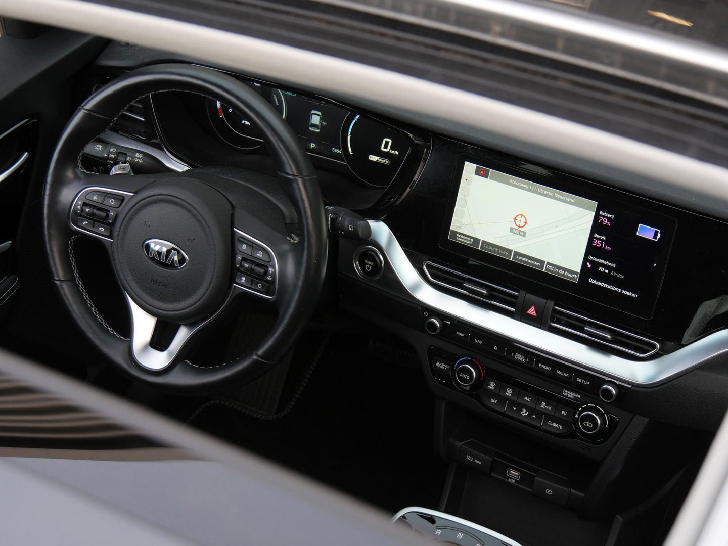 Kia e-Niro 64kWh/ 3-FASE/ SCHUIFDAK/ DYNAMICPLUSLINE/ SOH 100%