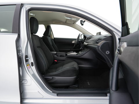 Lexus CT 200h Business Line Aut.*NAVI-FULLMAP | ALCANTARA | COMFORT-SEATS | CAMERA | ECC | CRUISE | 16''ALU*