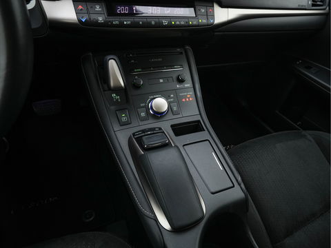 Lexus CT 200h Business Line Aut.*NAVI-FULLMAP | ALCANTARA | COMFORT-SEATS | CAMERA | ECC | CRUISE | 16''ALU*