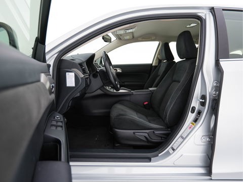 Lexus CT 200h Business Line Aut.*NAVI-FULLMAP | ALCANTARA | COMFORT-SEATS | CAMERA | ECC | CRUISE | 16''ALU*