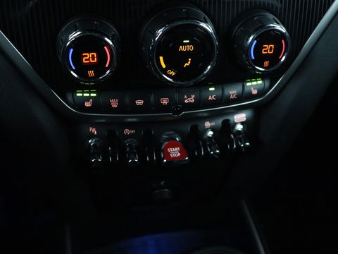 MINI Countryman 2.0 John Cooper Works ALL4 Chili | Panoramadak | Leder | Adaptive cruise | Stoelverwarming | Head-Up | Camera | Memory | Carplay | Navigatie | Full LED | Origineel NL