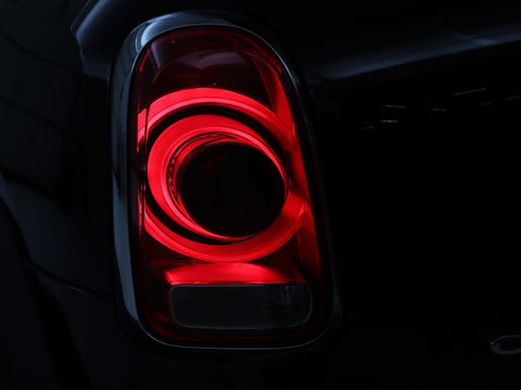 MINI Countryman 2.0 John Cooper Works ALL4 Chili | Panoramadak | Leder | Adaptive cruise | Stoelverwarming | Head-Up | Camera | Memory | Carplay | Navigatie | Full LED | Origineel NL