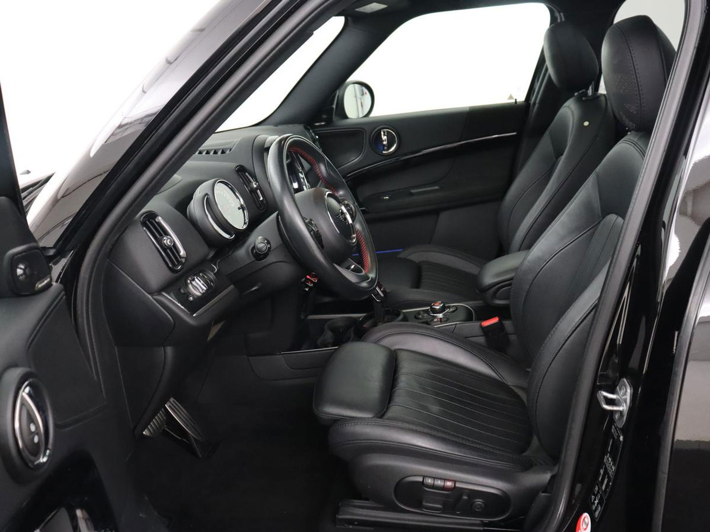 MINI Countryman 2.0 John Cooper Works ALL4 Chili | Panoramadak | Leder | Adaptive cruise | Stoelverwarming | Head-Up | Camera | Memory | Carplay | Navigatie | Full LED | Origineel NL