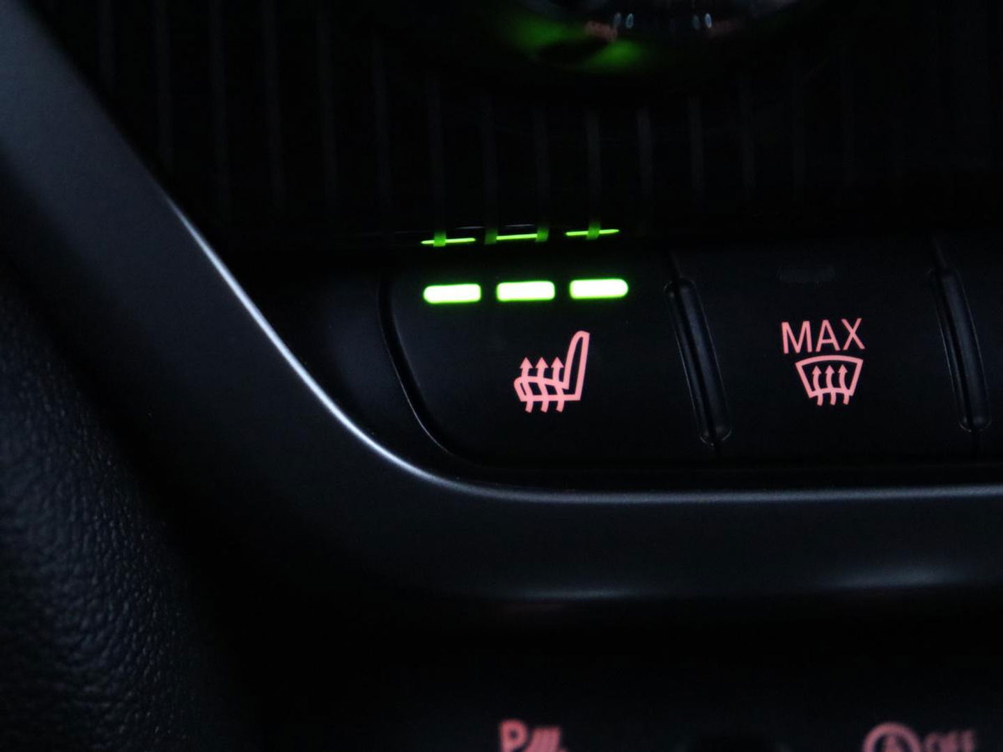 MINI Countryman 2.0 John Cooper Works ALL4 Chili | Panoramadak | Leder | Adaptive cruise | Stoelverwarming | Head-Up | Camera | Memory | Carplay | Navigatie | Full LED | Origineel NL