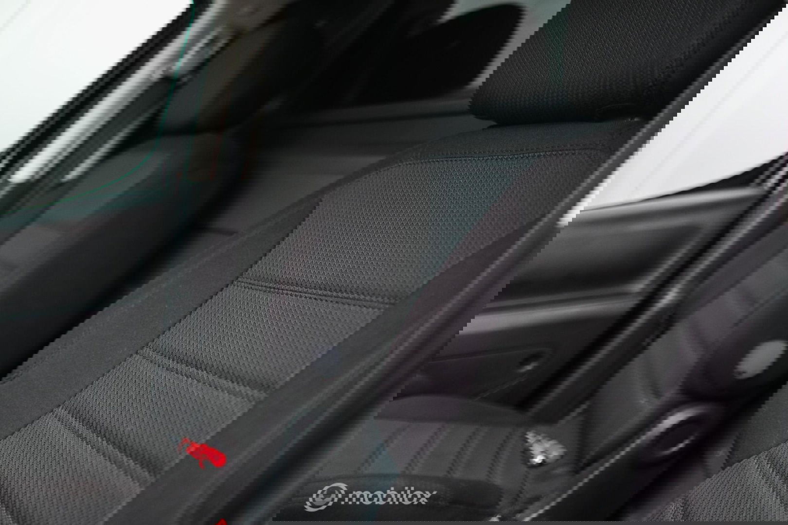 Peugeot Partner bestel 120 1.6 BlueHDi Automaat | LED | Navigatie | Airco | PDC | Marge auto |