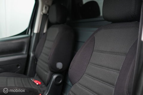 Peugeot Partner bestel 120 1.6 BlueHDi Automaat | LED | Navigatie | Airco | PDC | Marge auto |