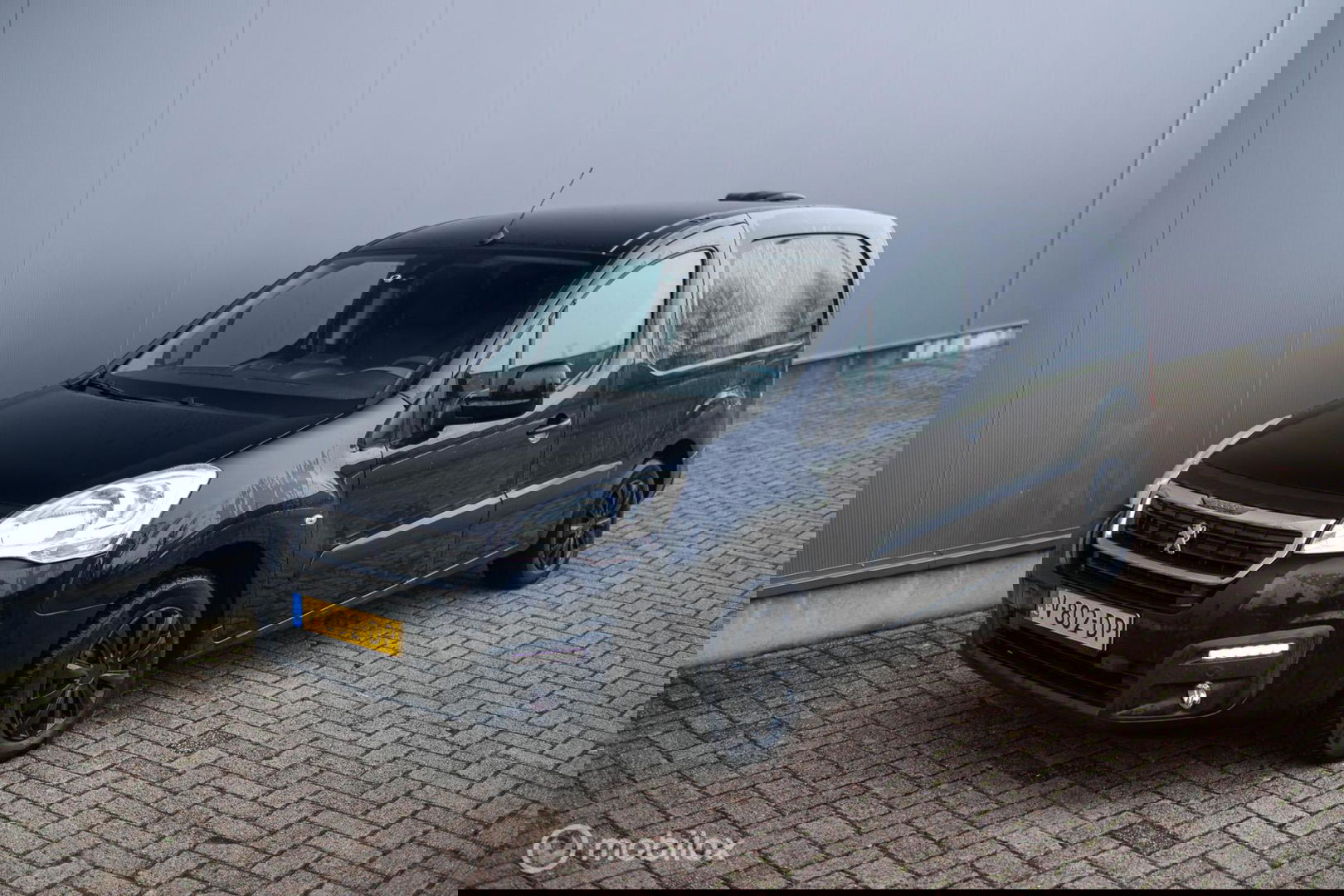 Peugeot Partner bestel 120 1.6 BlueHDi Automaat | LED | Navigatie | Airco | PDC | Marge auto |