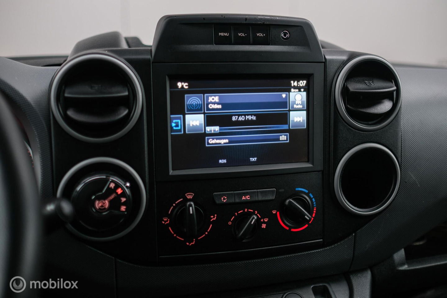 Peugeot Partner bestel 120 1.6 BlueHDi Automaat | LED | Navigatie | Airco | PDC | Marge auto |