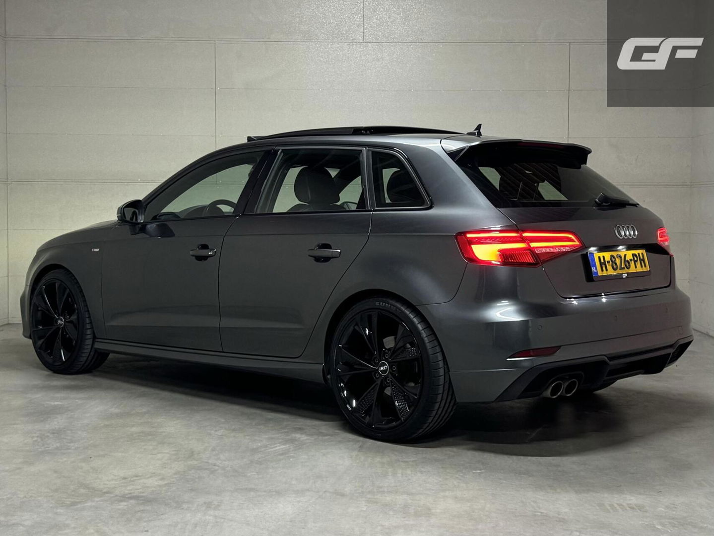 Audi A3 Sportback 35 TFSI 3x S-Line Black Edition Pano NAP