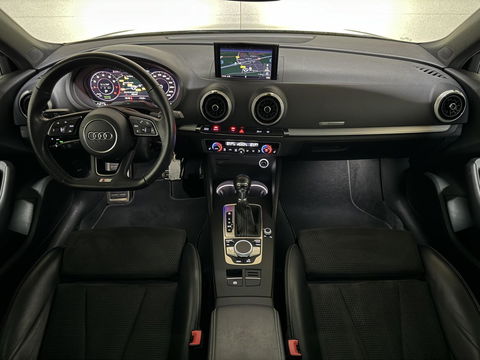Audi A3 Sportback 35 TFSI 3x S-Line Black Edition Pano NAP