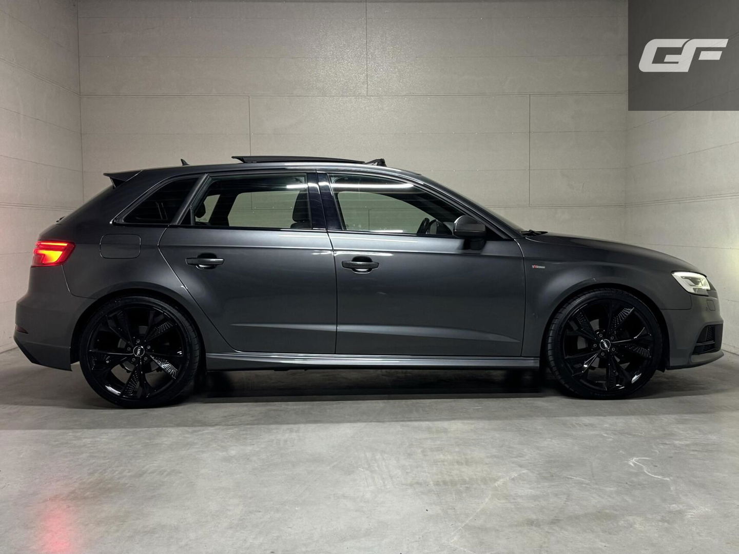 Audi A3 Sportback 35 TFSI 3x S-Line Black Edition Pano NAP