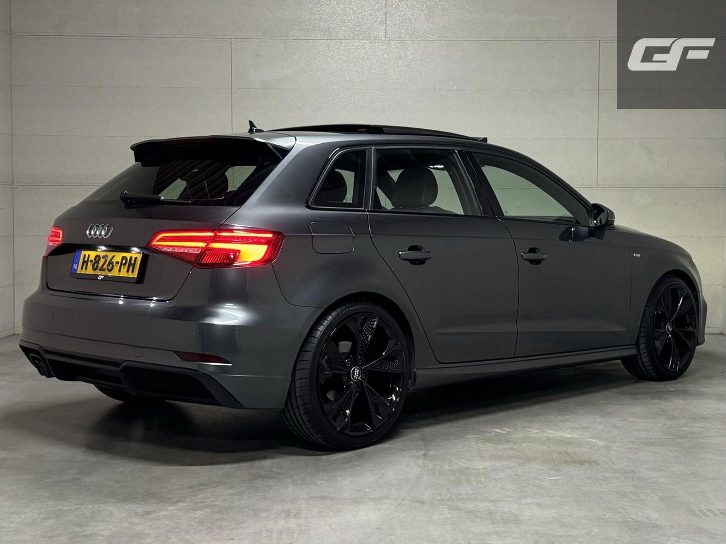 Audi A3 Sportback 35 TFSI 3x S-Line Black Edition Pano NAP