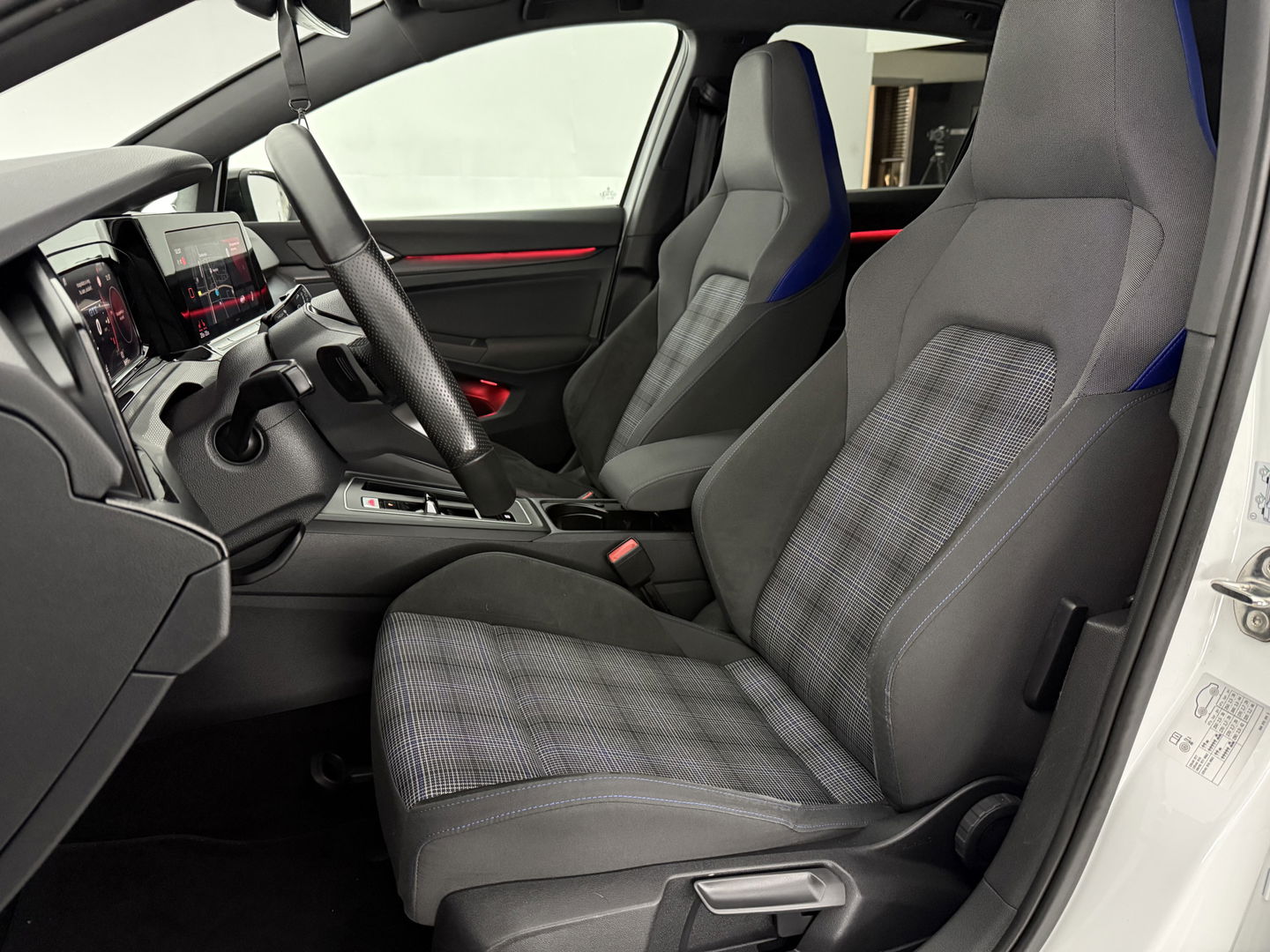 Volkswagen Golf 1.4 eHybrid GTE Black Style | SOH 89% | Sfeer | Virtual | Adap. Cruise | Stoel/stuur verw. | Camera | Carplay