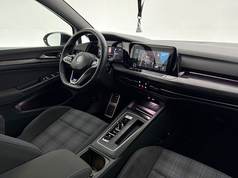 Volkswagen Golf 1.4 eHybrid GTE Black Style | SOH 89% | Sfeer | Virtual | Adap. Cruise | Stoel/stuur verw. | Camera | Carplay