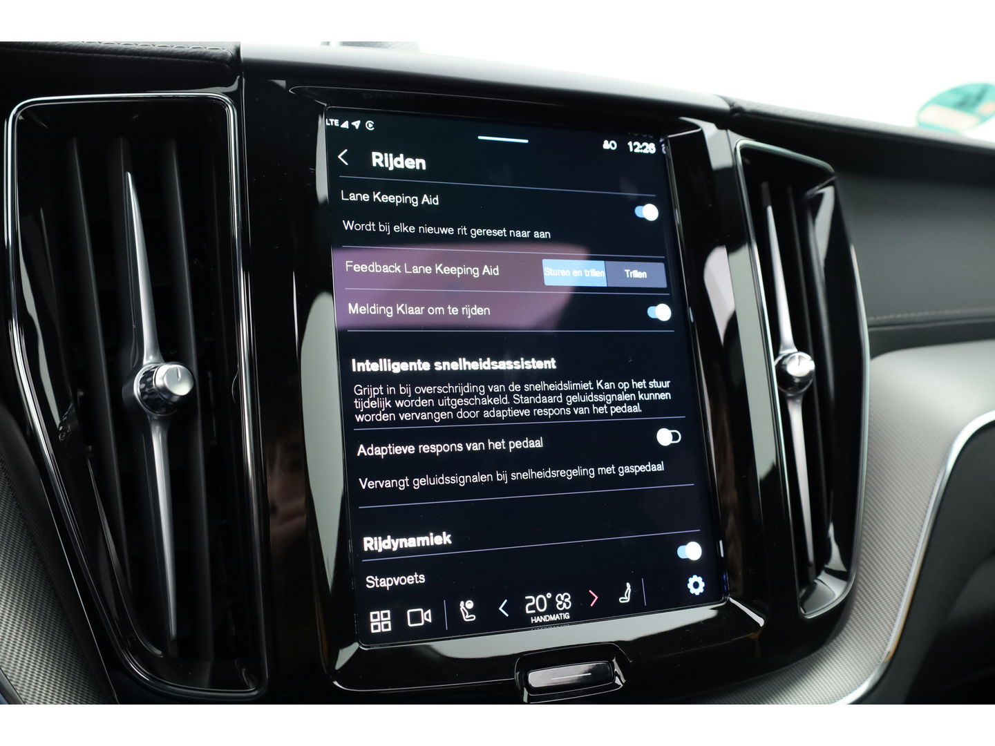 Volvo XC60 2.0 T8 Plug-in-hybrid AWD Polestar Engineered | Pano | Öhlins | Bowers & Wilkins | HUD | Elek. Trekhaak | 360cam | 22''