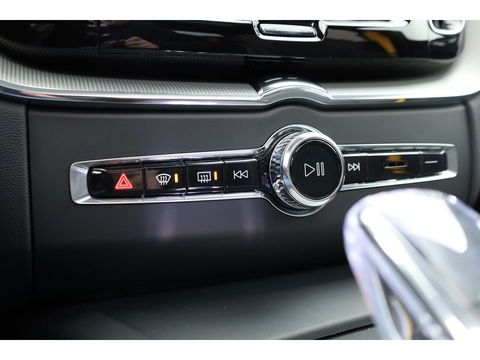 Volvo XC60 2.0 T8 Plug-in-hybrid AWD Polestar Engineered | Pano | Öhlins | Bowers & Wilkins | HUD | Elek. Trekhaak | 360cam | 22''