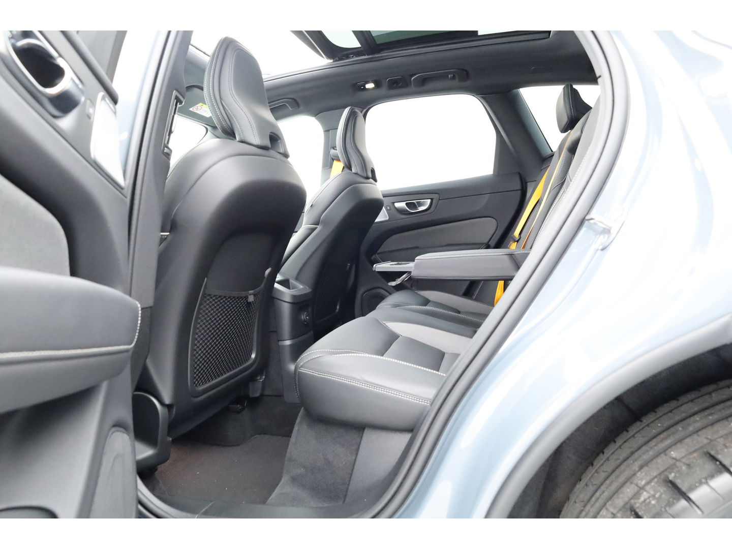 Volvo XC60 2.0 T8 Plug-in-hybrid AWD Polestar Engineered | Pano | Öhlins | Bowers & Wilkins | HUD | Elek. Trekhaak | 360cam | 22''