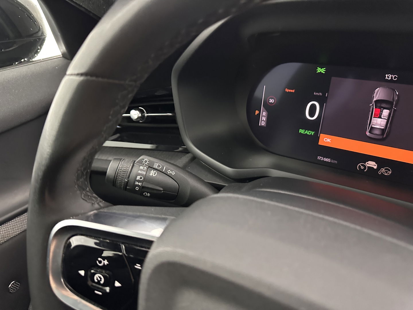 Polestar 2 Long Range Dual Motor Launch Edition 78kWh [ 3-Fase ] (INCL.BTW) *PANO | NAVI-FULLMAP | FULL-LED | ADAPTIVE-CRUISE | BLIND-SPOT | TOP-VIEW | KEYLESS | LANE-ASSIST | DIGI-COCKPIT | CARPLAY | DAB+ | HEATED-COMFORTSEATS | ECC | MEMORY-PACK | PDC |