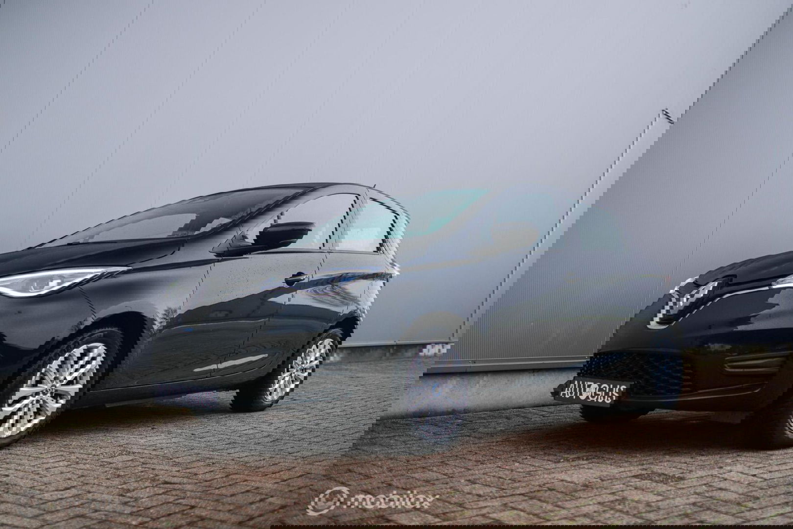 Renault ZOE R110 Life 52 kWh (ex Accu) | Halfleder | Lmv | PDC | Airco | Rijklaarprijs |