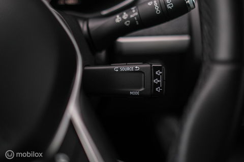 Renault ZOE R110 Life 52 kWh (ex Accu) | Halfleder | Lmv | PDC | Airco | Rijklaarprijs |