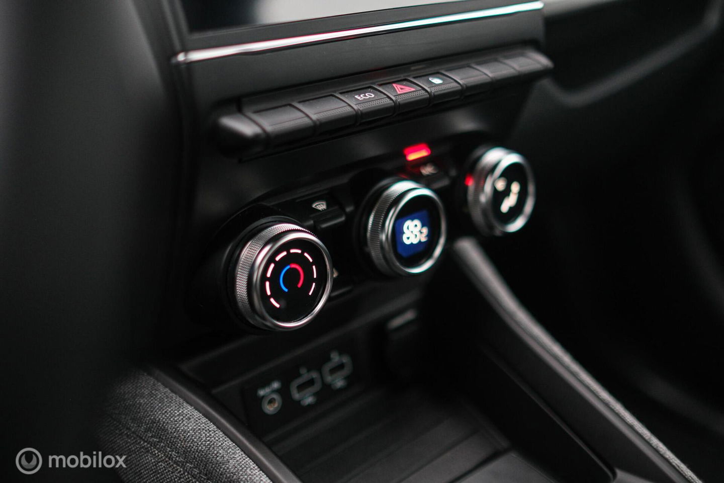 Renault ZOE R110 Life 52 kWh (ex Accu) | Halfleder | Lmv | PDC | Airco | Rijklaarprijs |