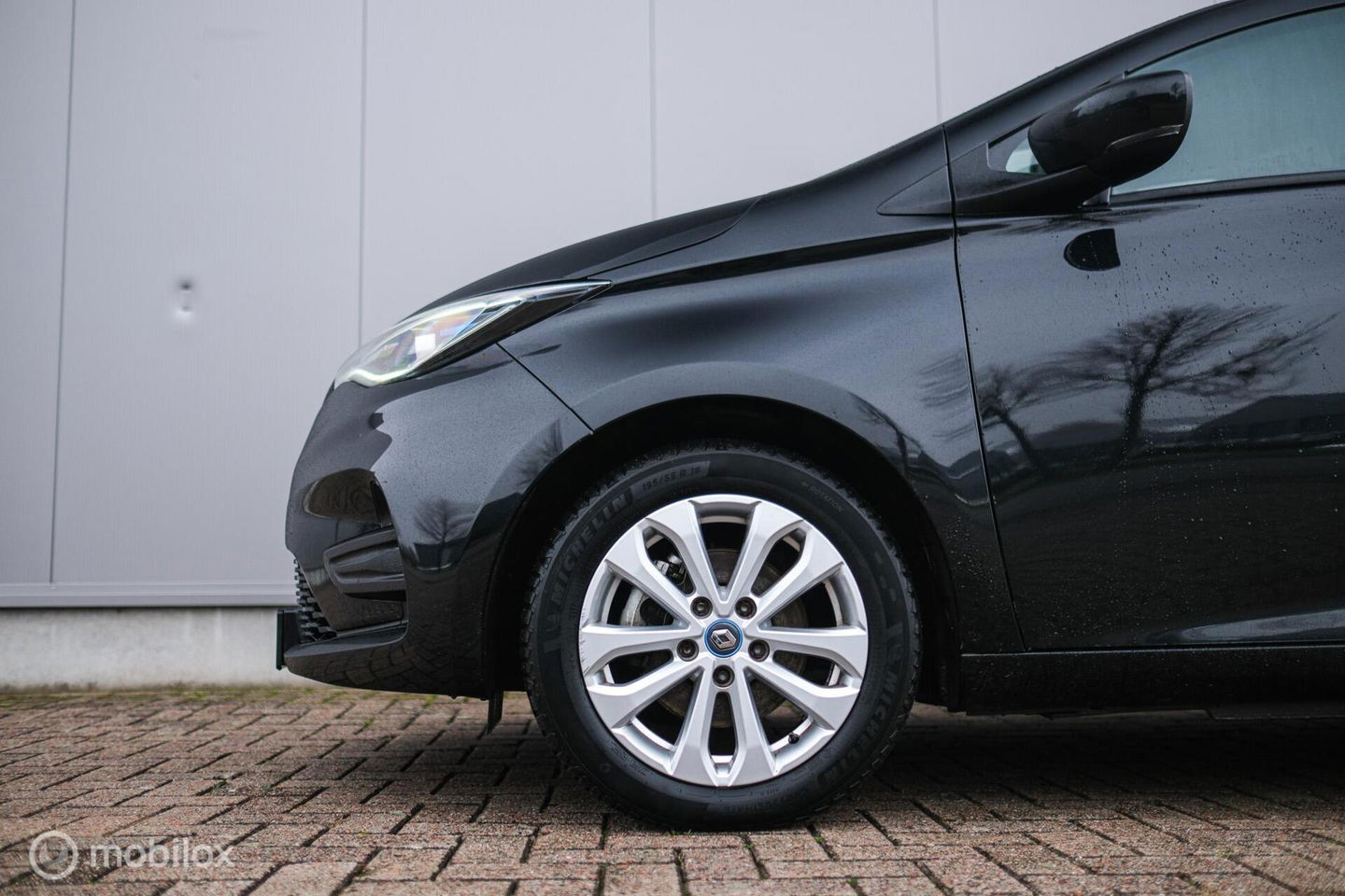 Renault ZOE R110 Life 52 kWh (ex Accu) | Halfleder | Lmv | PDC | Airco | Rijklaarprijs |