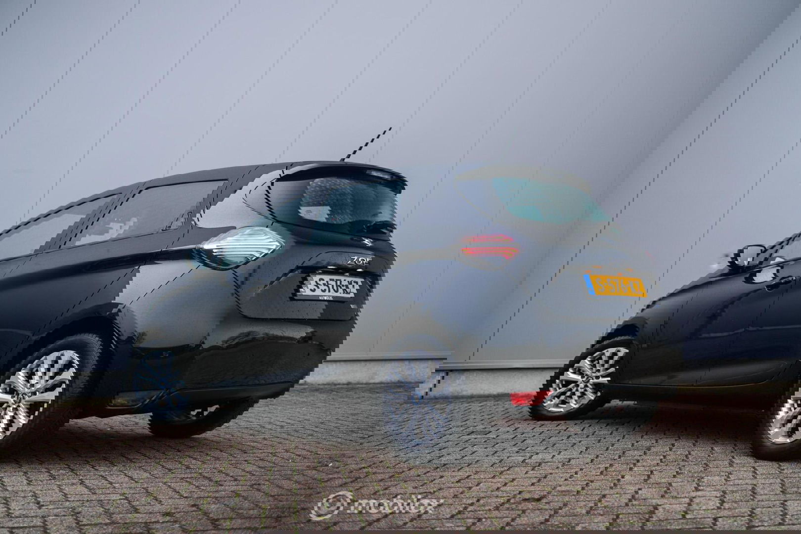 Renault ZOE R110 Life 52 kWh (ex Accu) | Halfleder | Lmv | PDC | Airco | Rijklaarprijs |