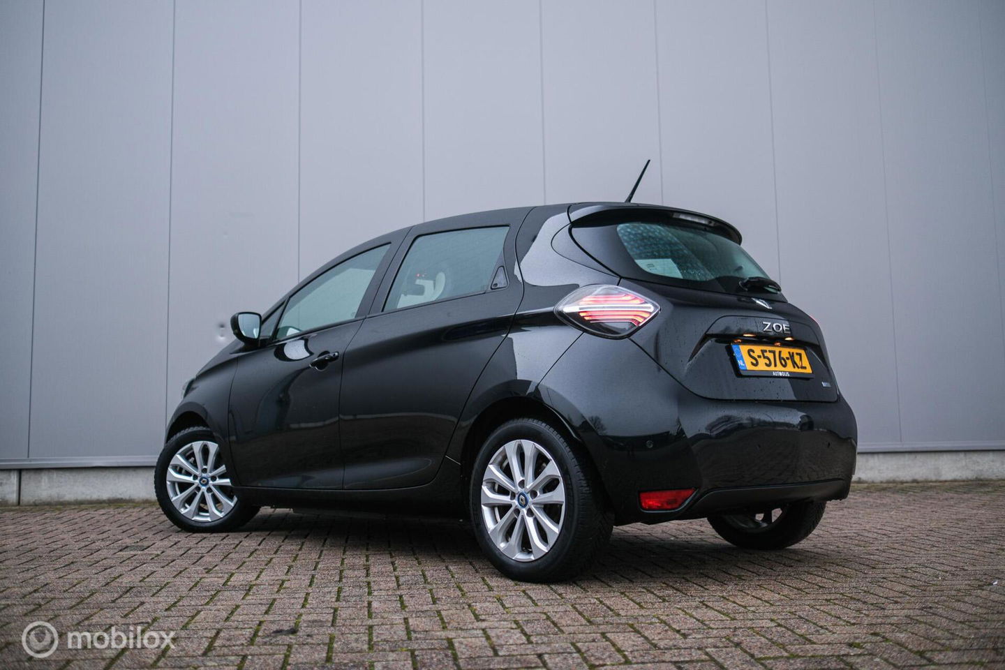 Renault ZOE R110 Life 52 kWh (ex Accu) | Halfleder | Lmv | PDC | Airco | Rijklaarprijs |