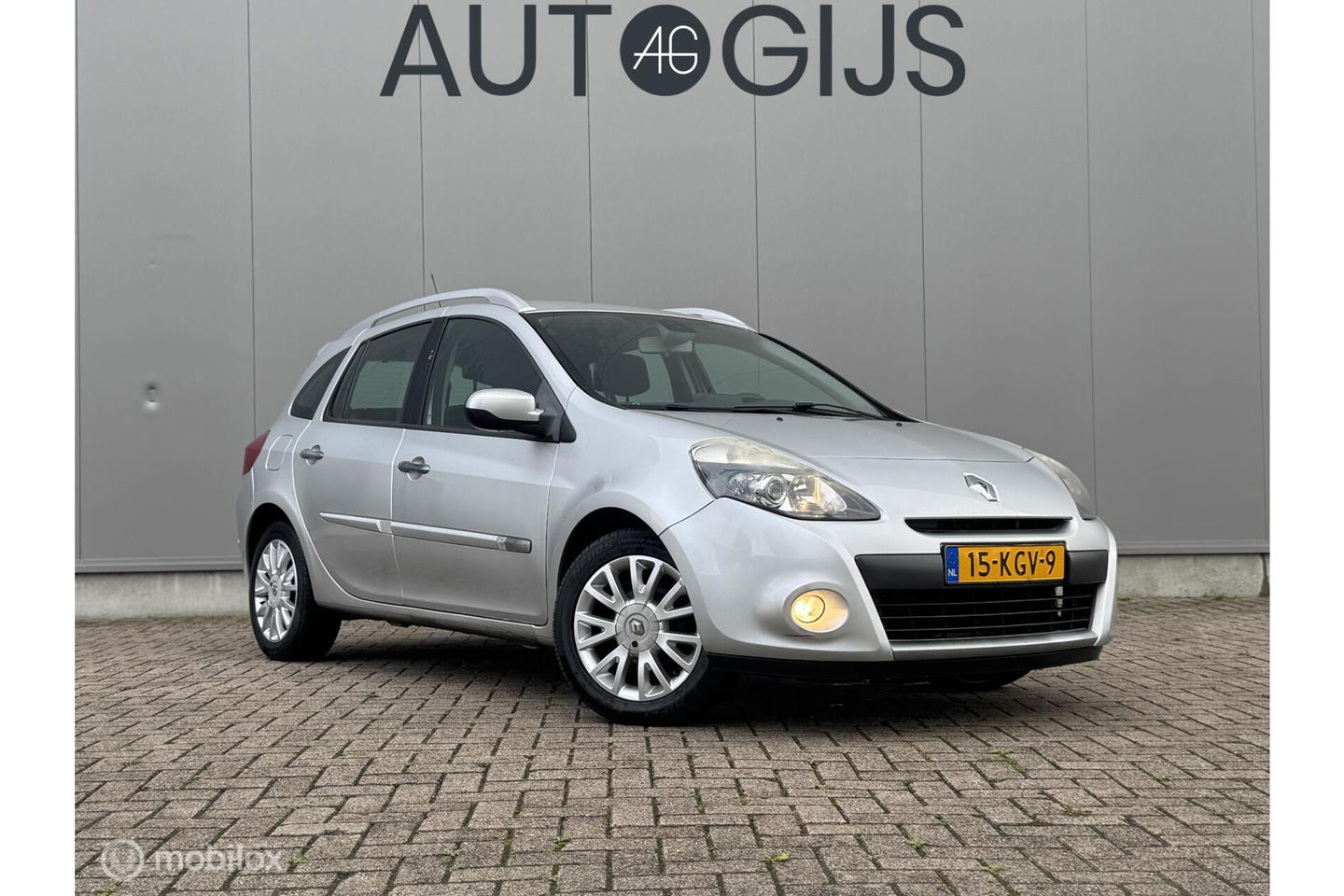 Renault Clio Estate 1.2 TCE | 4x nieuwe banden + apk | navigatie | Cruise | Clima | rijklaarprijs |