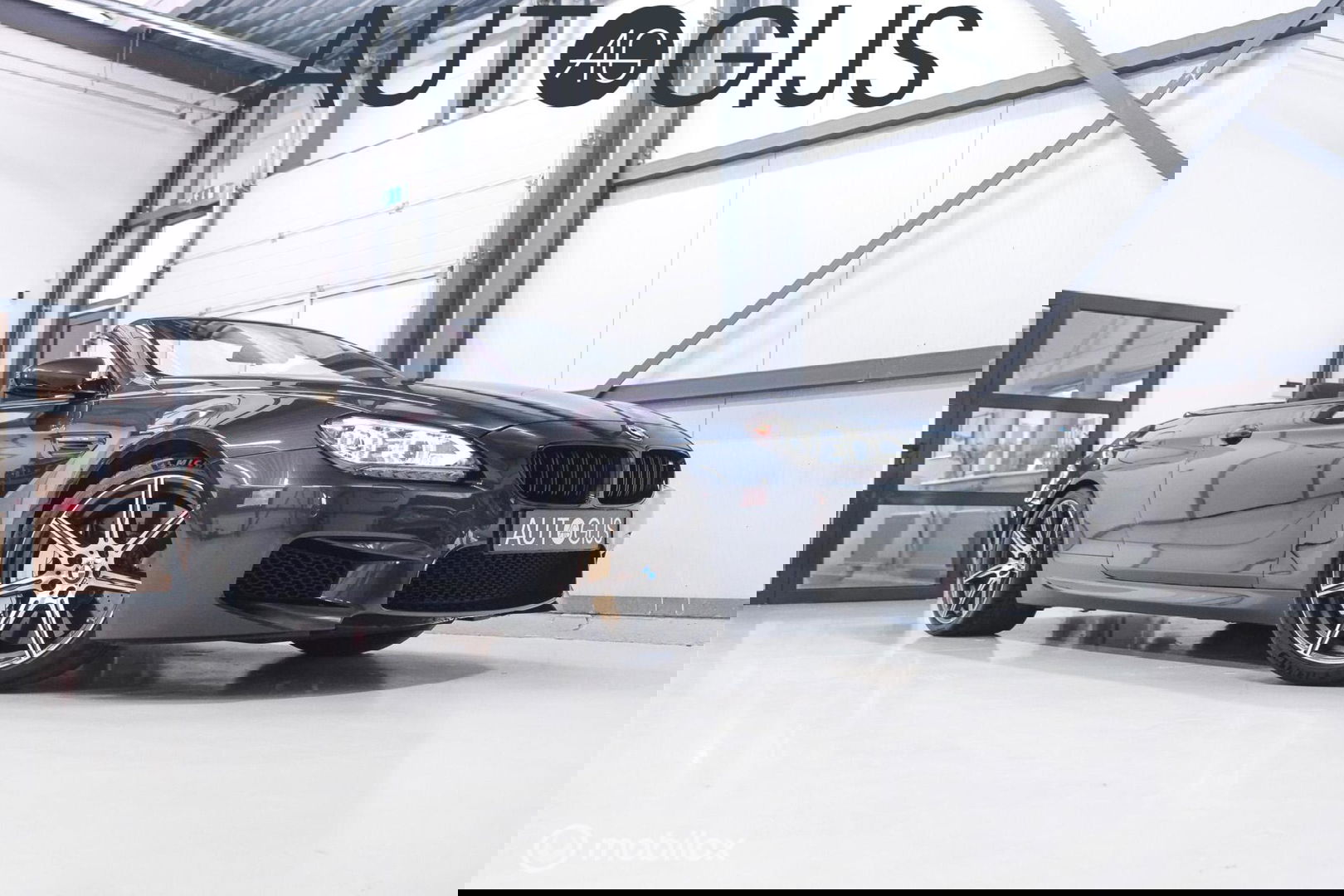 BMW 6 Serie Cabrio M6 Competition Package 575 pk | Keramisch | B&O | M Drivers Pack | NL auto NAP | Singapur Grau | Softclose | HUD | 360 ca