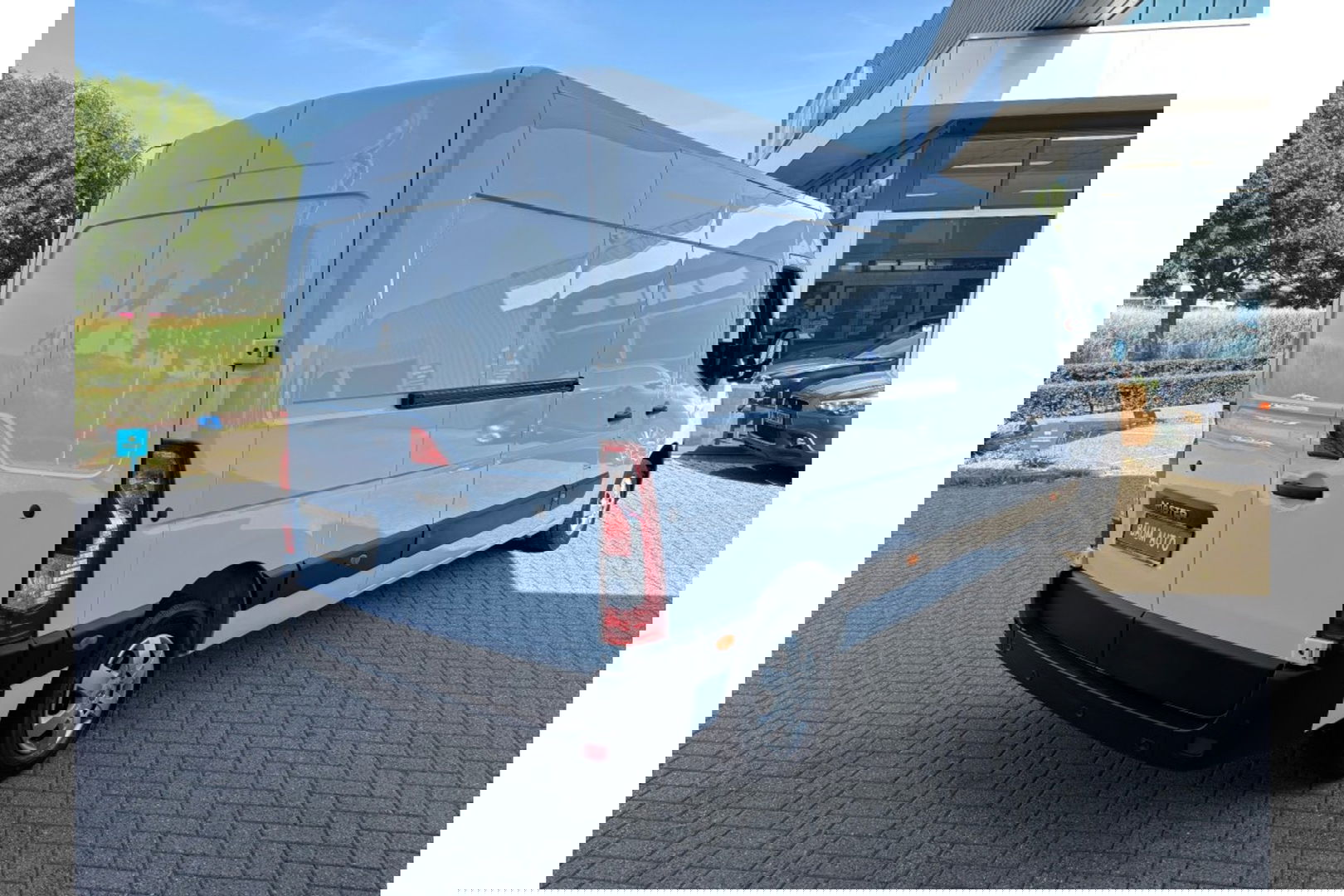 Renault Master T35 2.3DCI L3H2 AIRCO NAVI CRUISE PDC 3ZITPL SCHUIFDEUR.