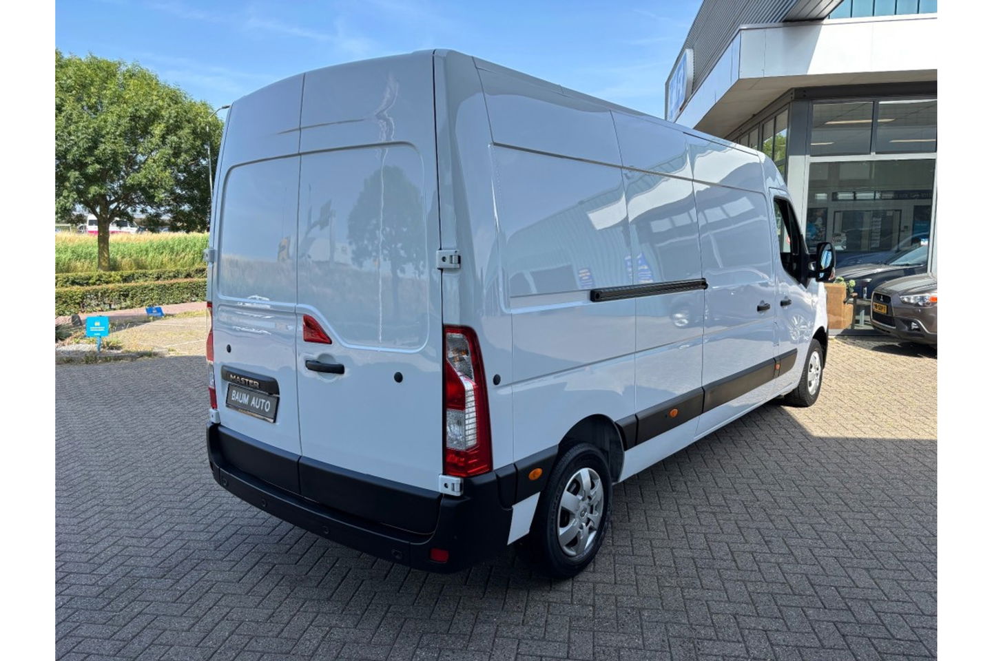Renault Master T35 2.3DCI L3H2 AIRCO NAVI CRUISE PDC 3ZITPL SCHUIFDEUR.