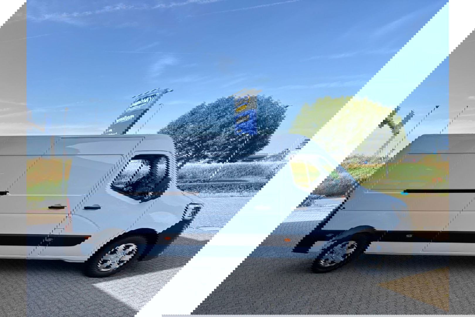 Renault Master T35 2.3DCI L3H2 AIRCO NAVI CRUISE PDC 3ZITPL SCHUIFDEUR.