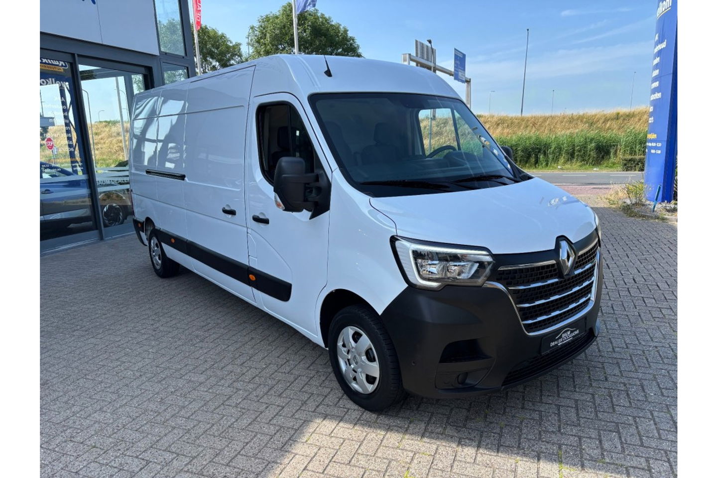 Renault Master T35 2.3DCI L3H2 AIRCO NAVI CRUISE PDC 3ZITPL SCHUIFDEUR.
