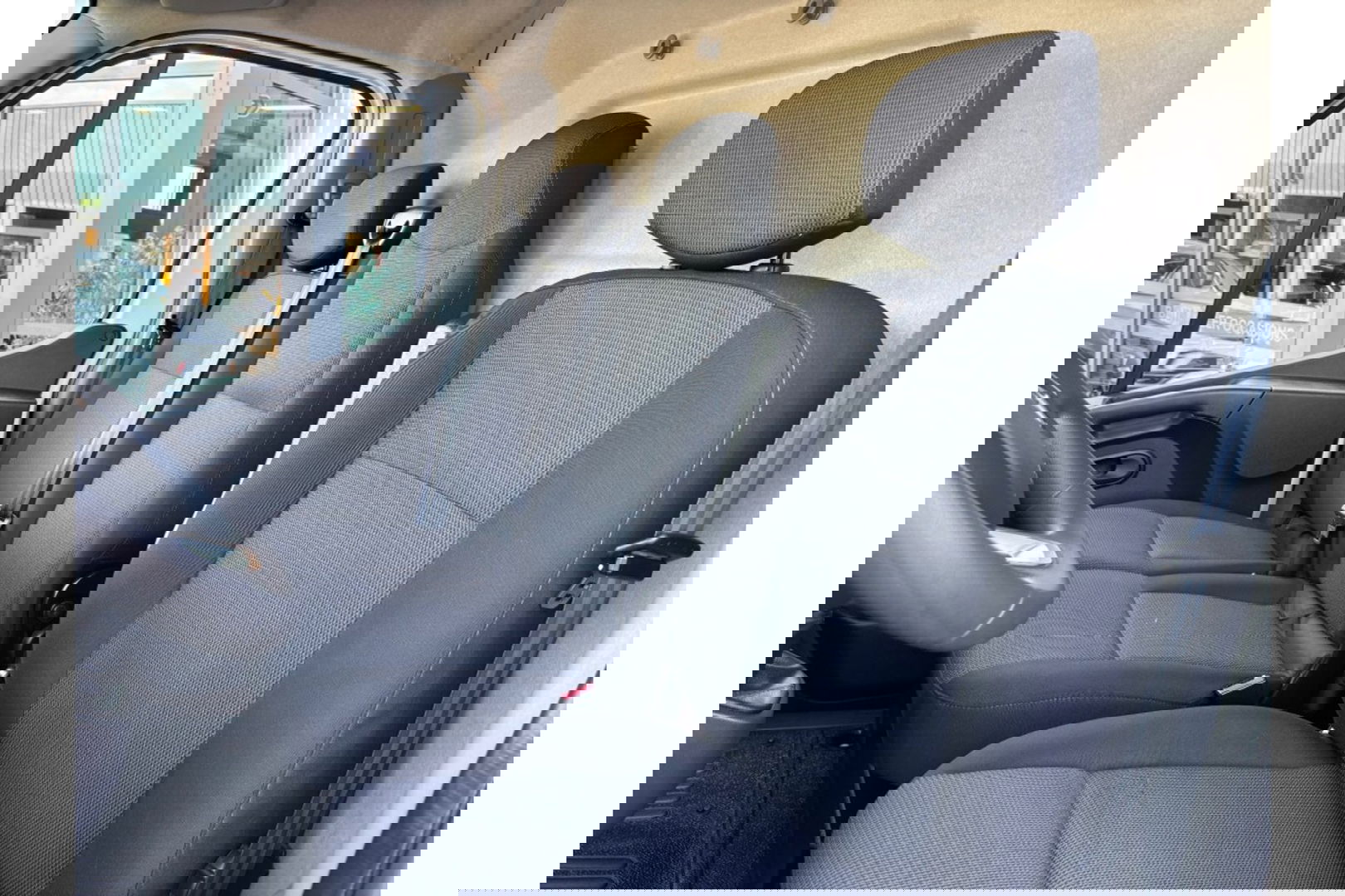 Renault Master T35 2.3DCI L3H2 AIRCO NAVI CRUISE PDC 3ZITPL SCHUIFDEUR.