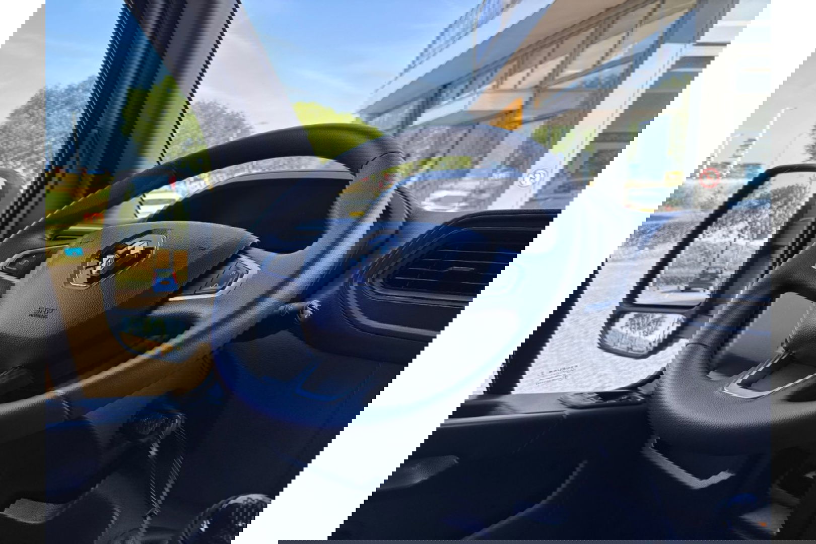 Renault Master T35 2.3DCI L3H2 AIRCO NAVI CRUISE PDC 3ZITPL SCHUIFDEUR.