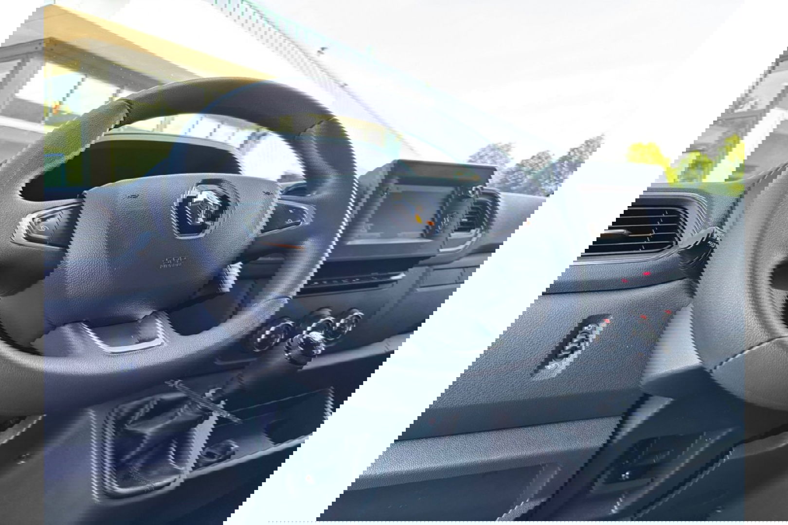 Renault Master T35 2.3DCI L3H2 AIRCO NAVI CRUISE PDC 3ZITPL SCHUIFDEUR.