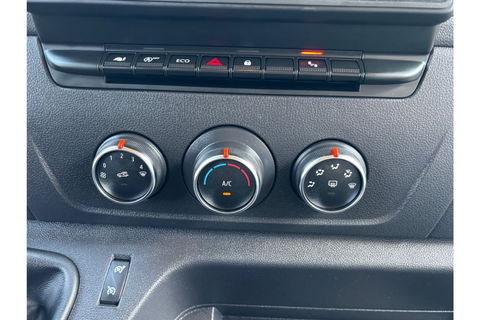 Renault Master T35 2.3DCI L3H2 AIRCO NAVI CRUISE PDC 3ZITPL SCHUIFDEUR.