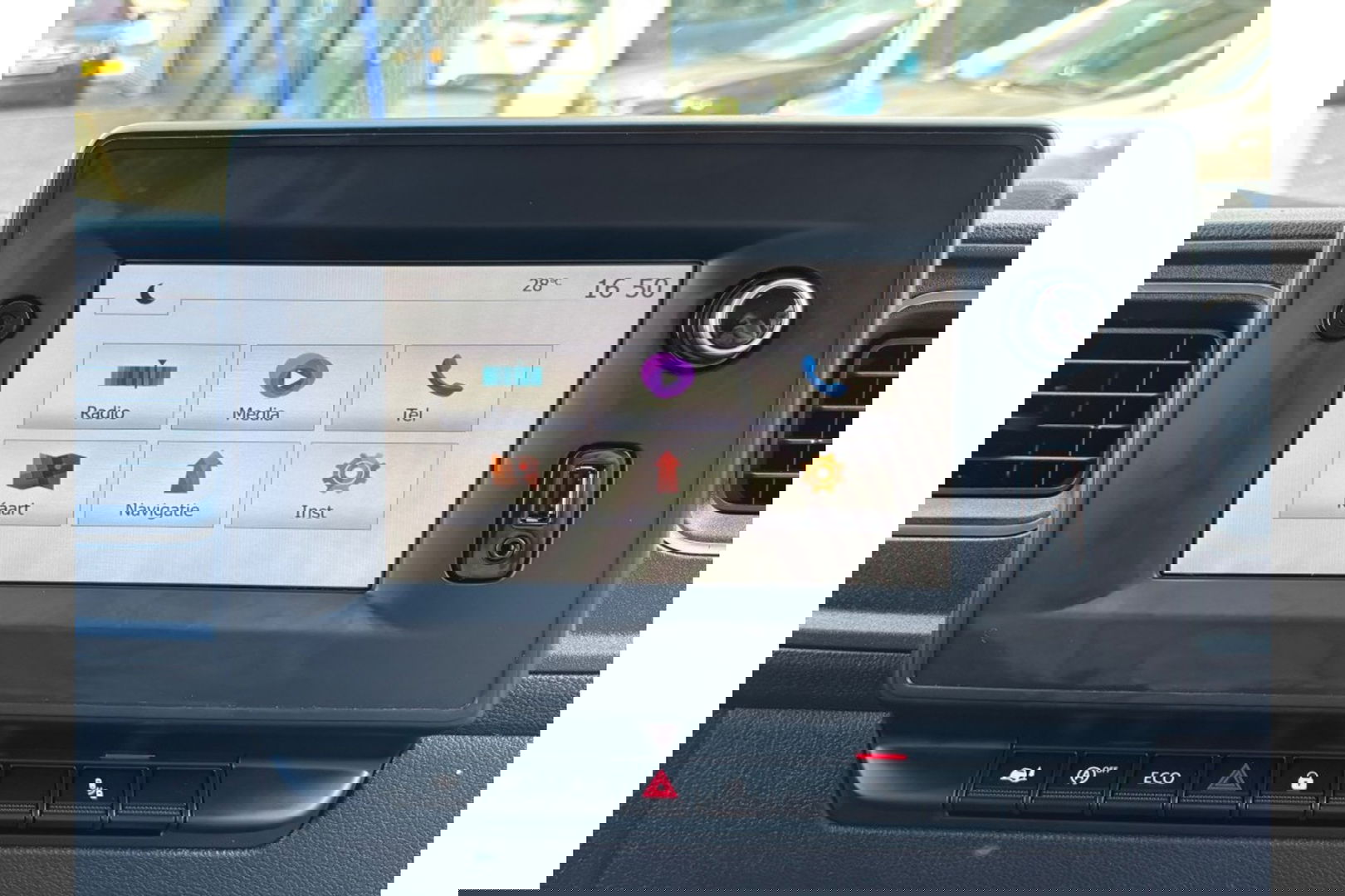 Renault Master T35 2.3DCI L3H2 AIRCO NAVI CRUISE PDC 3ZITPL SCHUIFDEUR.