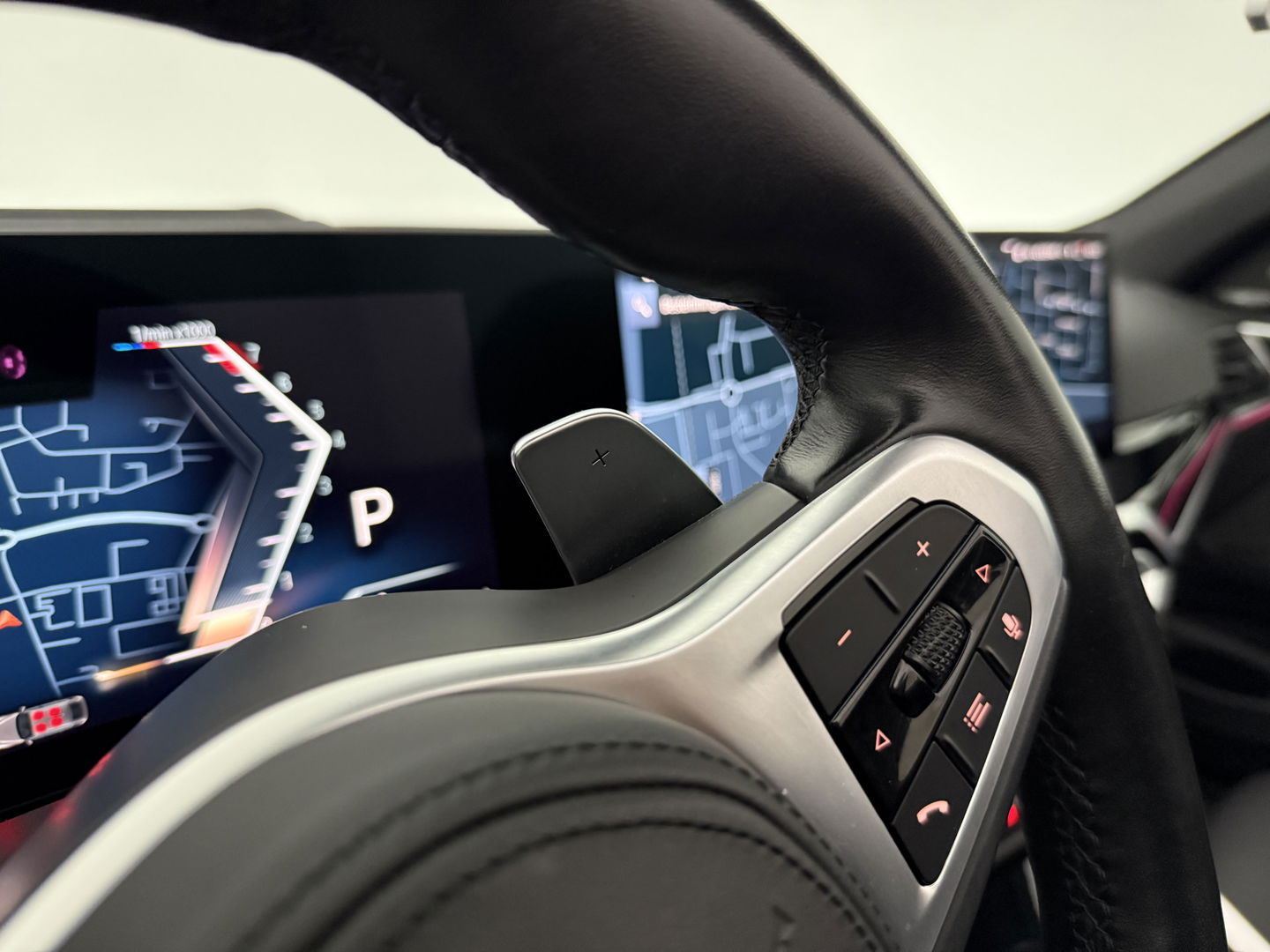 BMW 4 Serie M440i xDrive 374PK M-pakket High Executive | Cabrio | BMW Laser | Memory | Curved Display | H/K | HuD | Sfeer | 360°