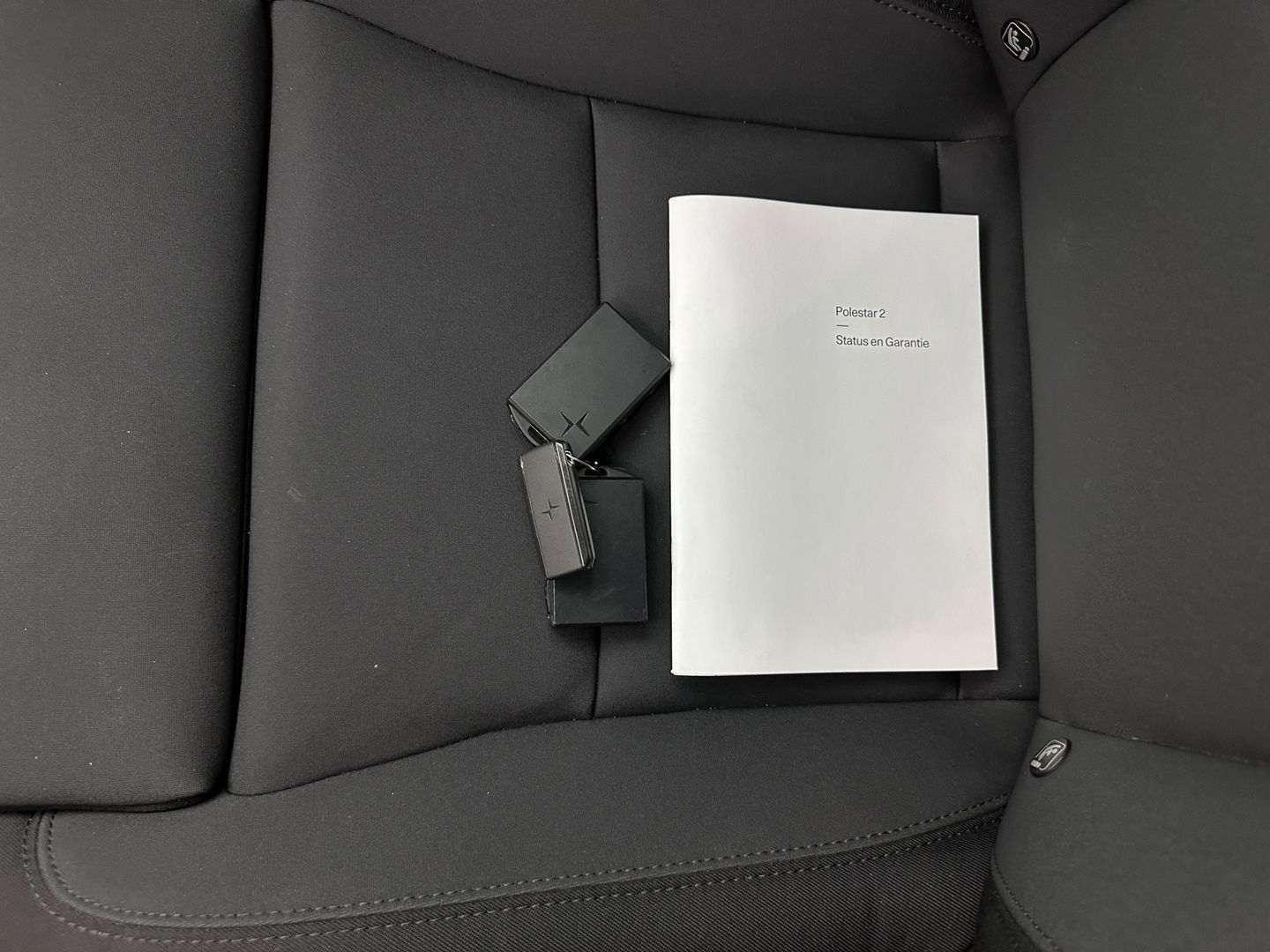 Polestar 2 Long Range Dual Motor Launch Edition 78kWh [ 3-Fase ] (INCL.BTW) *PANO | NAVI-FULLMAP | FULL-LED | ADAPTIVE-CRUISE | BLIND-SPOT | TOP-VIEW | KEYLESS | LANE-ASSIST | DIGI-COCKPIT | CARPLAY | DAB+ | HEATED-COMFORTSEATS | ECC | MEMORY-PACK | PDC |