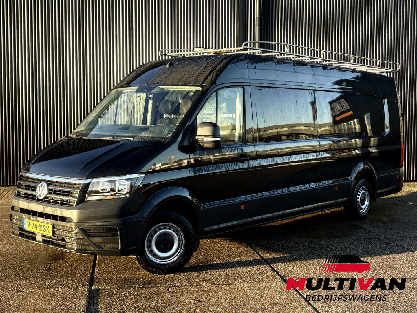 Volkswagen Crafter 35 2.0 TDI L4H3 177PK AUTOMAAT | MOOIE UITVOERING | LUCHTVERING | ZWART |
