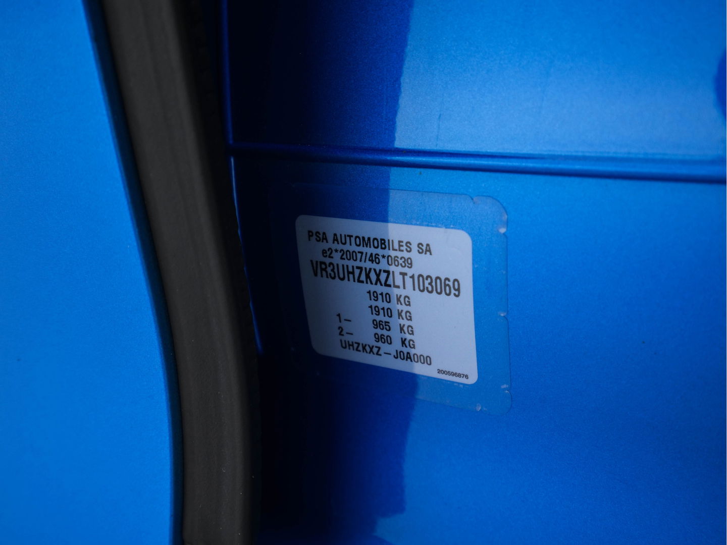 Peugeot e-208 EV GT 350 50 kWh [ 3-Fase ] {SOH-96%} (INCL-BTW) *PANO | FULL-LED | DIGI-COCKPIT | BLINDSPOT | CAMERA | LEATHER-ALCANTARA | AMBIENT-LIGHT | NAVI-FULLMAP | LANE-ASSIST | KEYLESS | DAB | CCS-FASTLOADER | HEATED-SPORTSEATS | 17''ALU